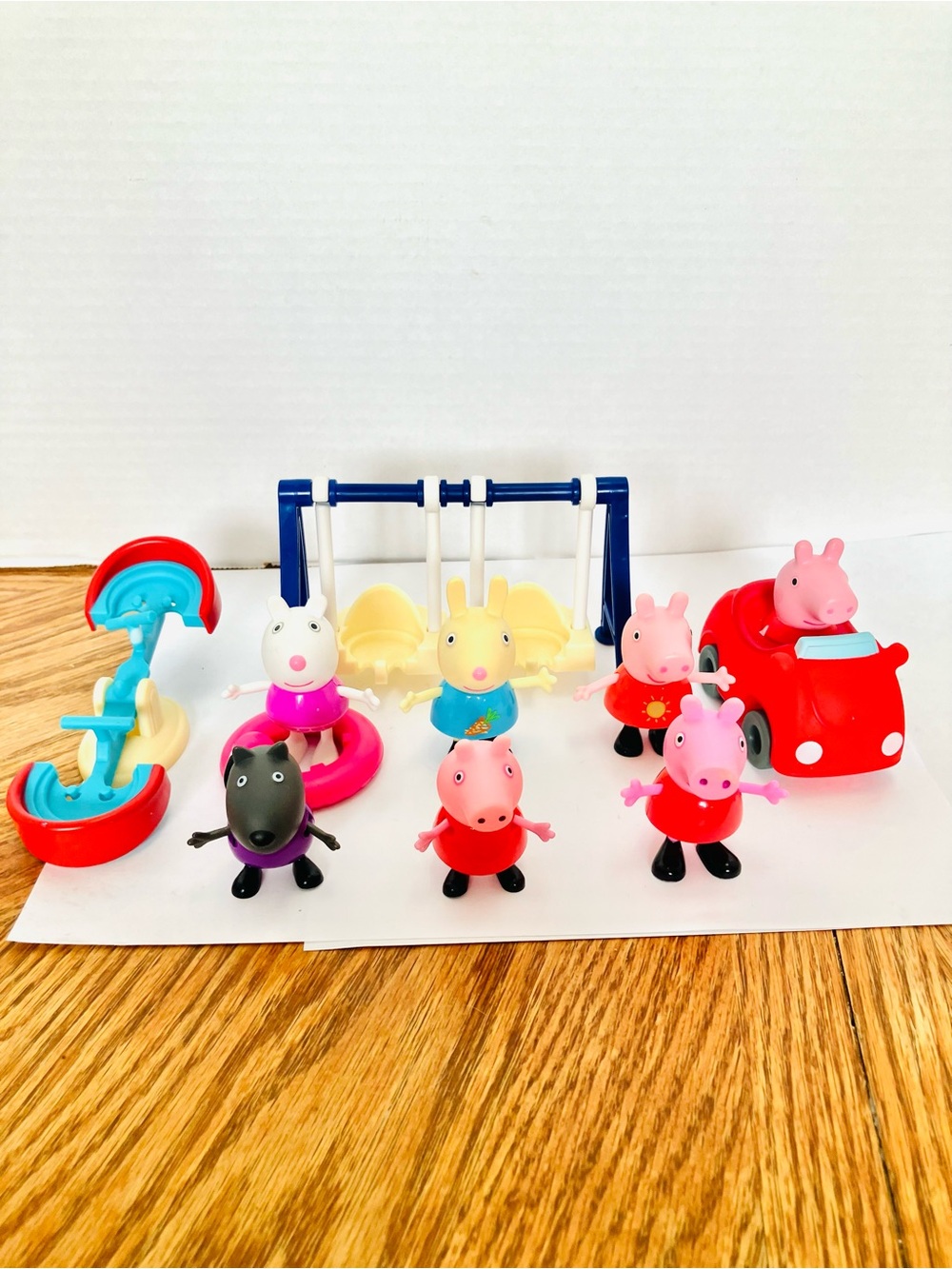 Peppa Pig Outside Fun Teeter Totter & Swing With 7 Figures Hasbro Minor Wear